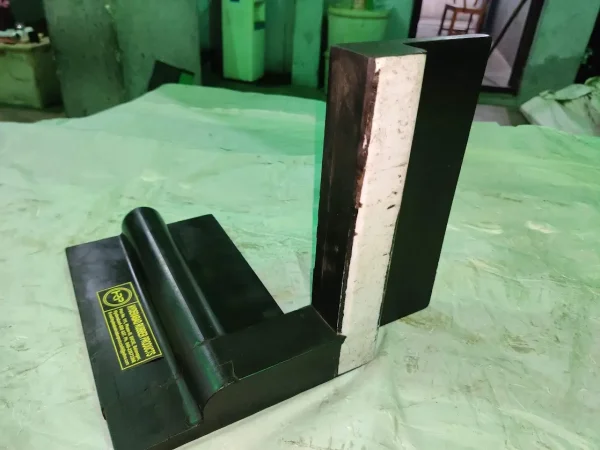 Special Corner seal for Higher Head radial gate